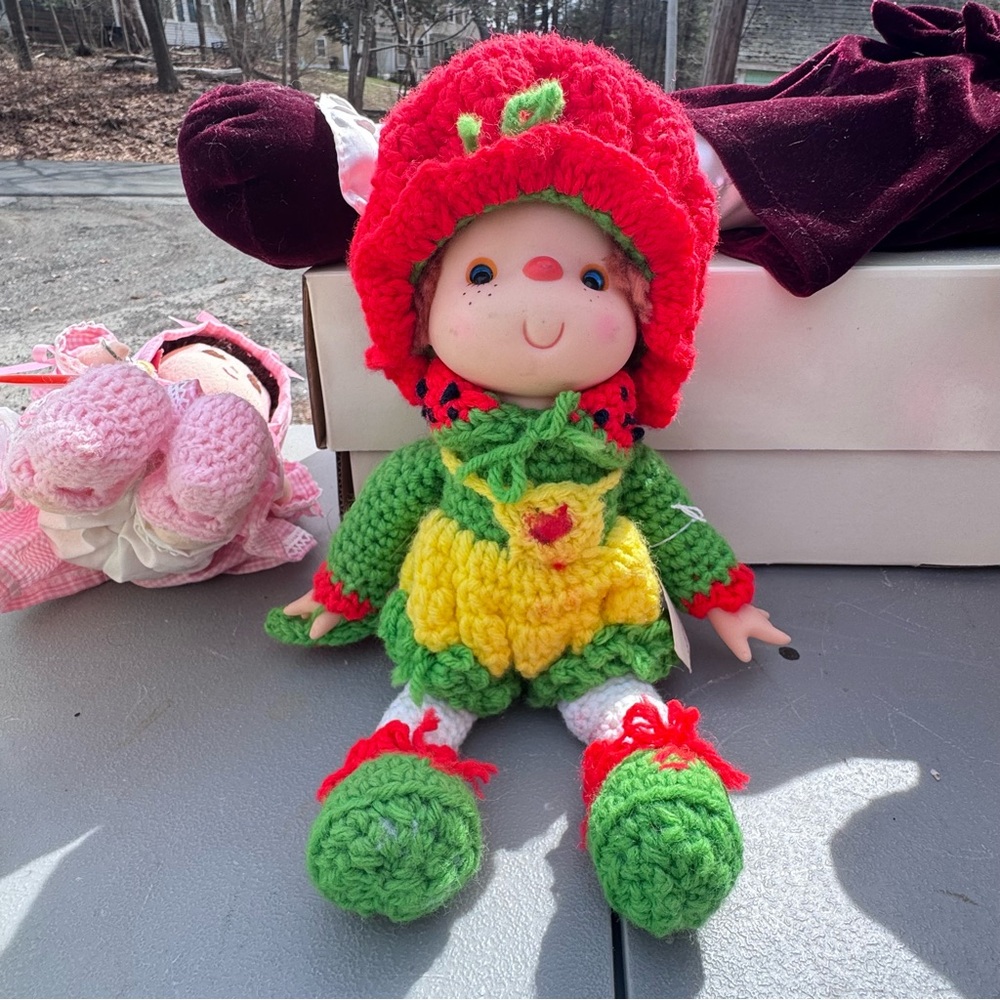 Vtg Strawberry Shortcake Crochet Doll 13” 1980s Lollipop Lane Kitsch
